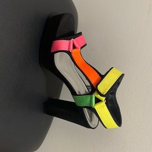 Box heel with neon yellow,pink, orange and green colors